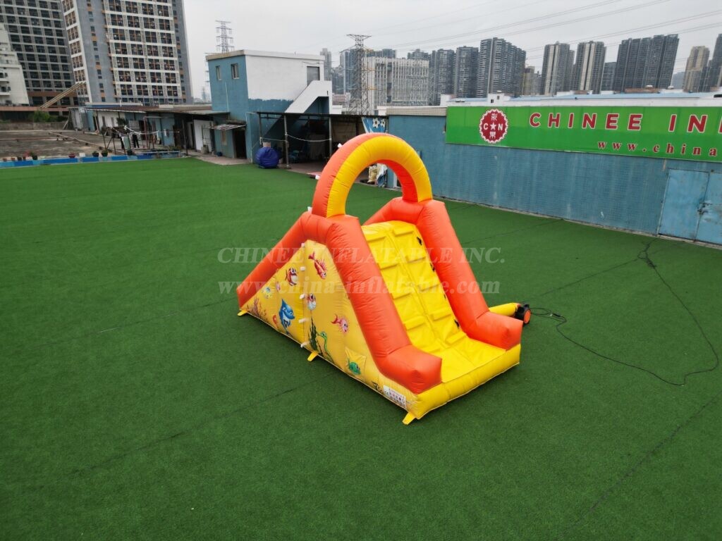 T8-1341 Climbing Games Inflatable Slides