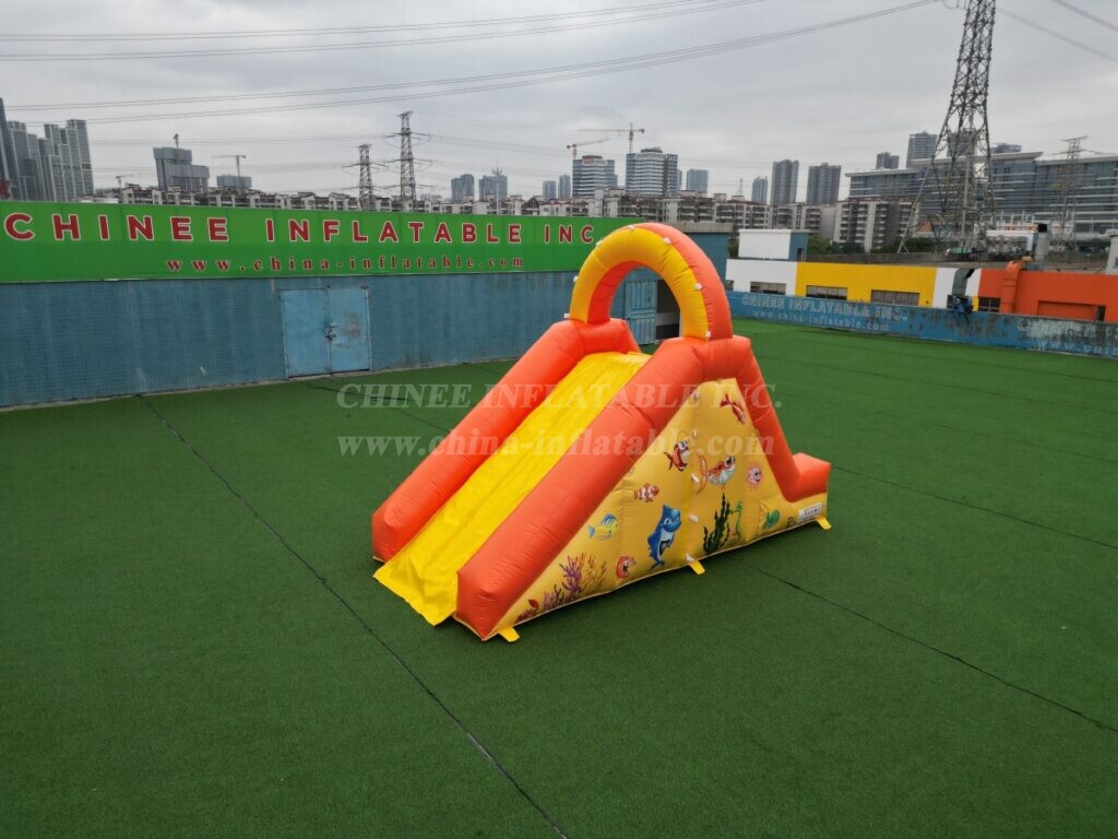 T8-1341 Climbing Games Inflatable Slides