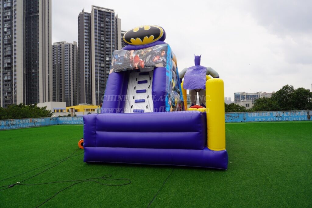 T8-4250 Batman Inflatable Slide