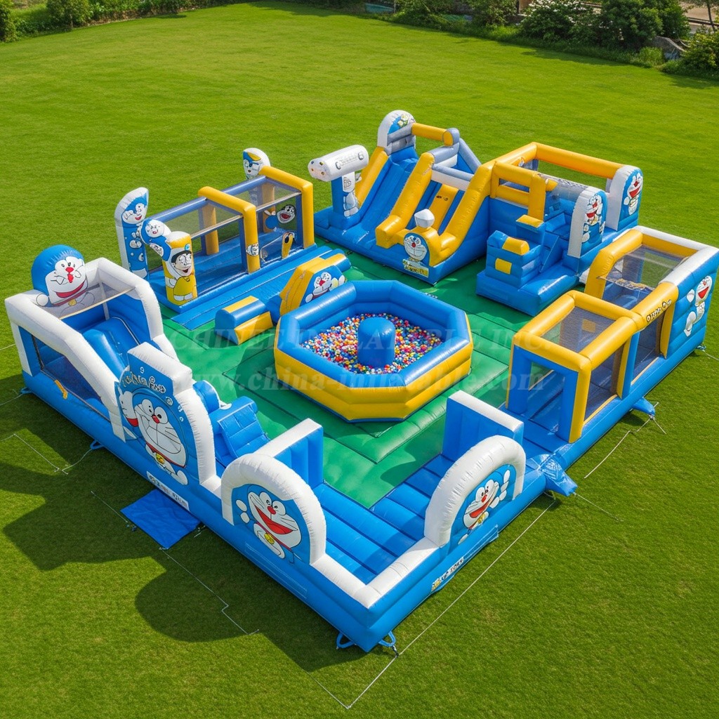GF2-215 Doraemon Inflatable Park