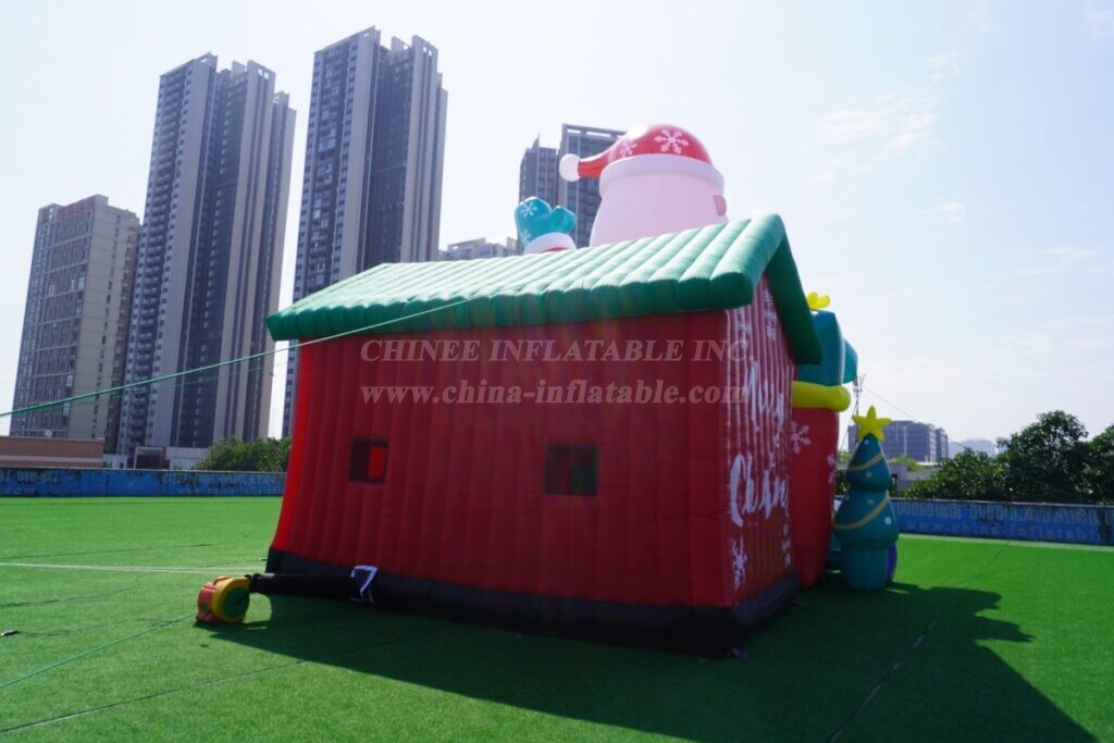 C1-401 Giant Inflatable Santa Claus with House and Gifts