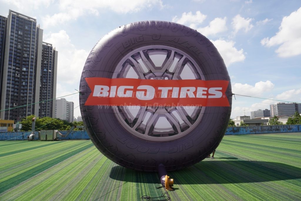 SI1-031 Giant Inflatable Tire Replica
