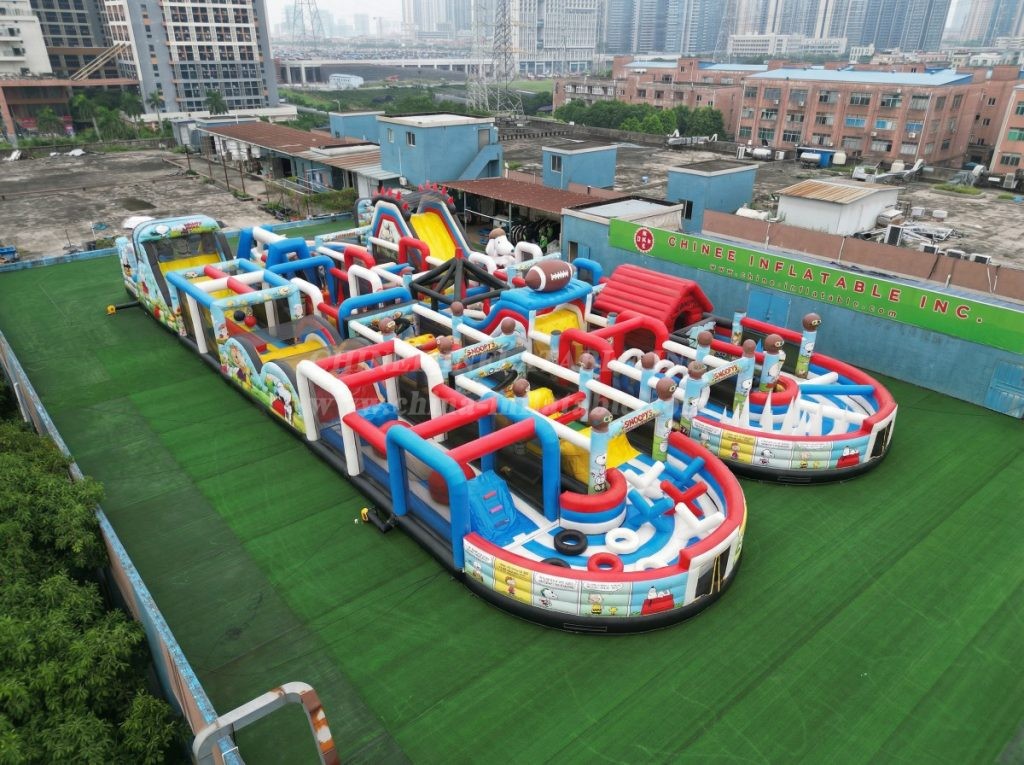 CR2-111 Snoopy Theme Challenging Run Giant Inflatable Obstacle Courses