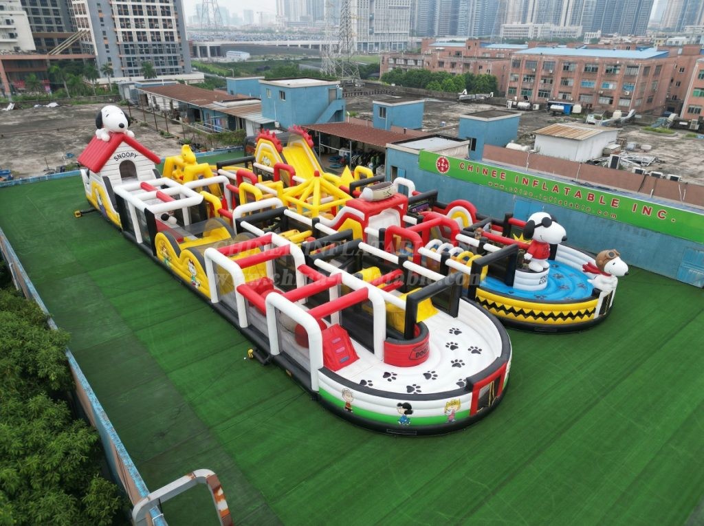 CR2-113 Snoopy Theme Challenging Run Giant Inflatable Obstacle Courses