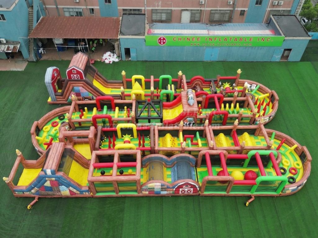 CR2-293 Farm Theme Challenging Run Giant Inflatable Obstacle Courses