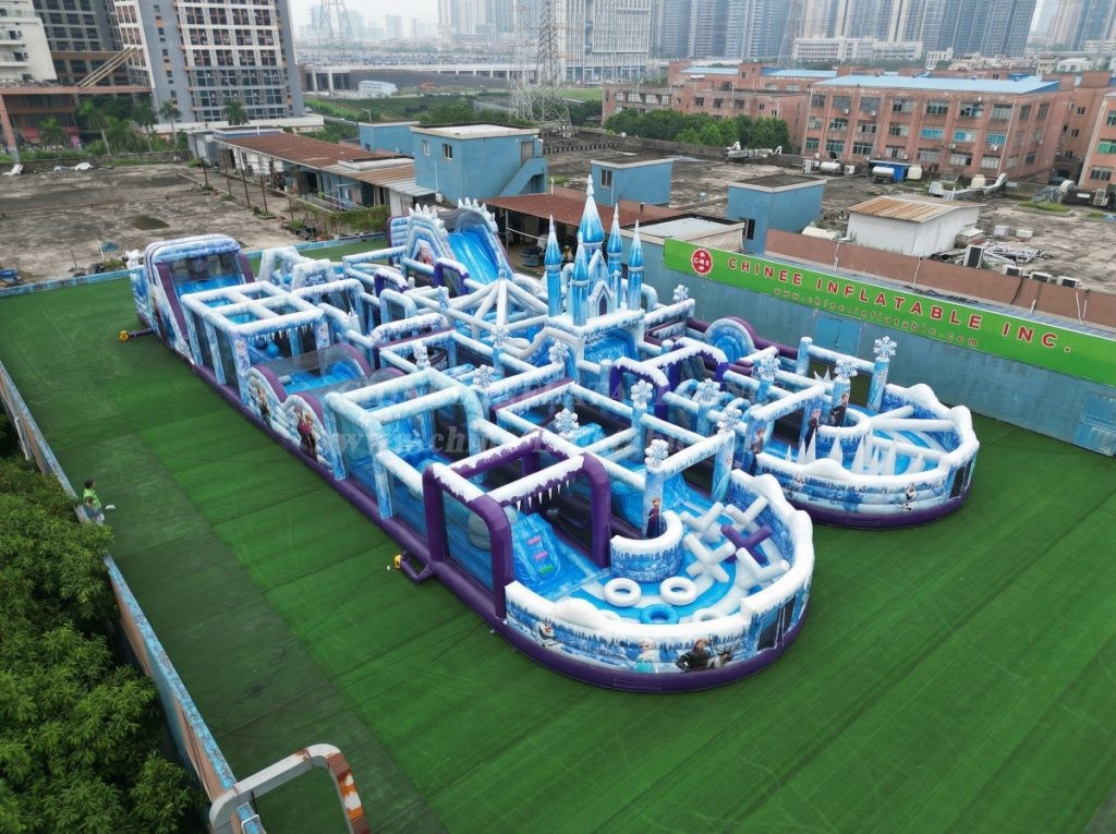 CR2-43 Frozen Theme Challenging Run Giant Inflatable Obstacle Courses