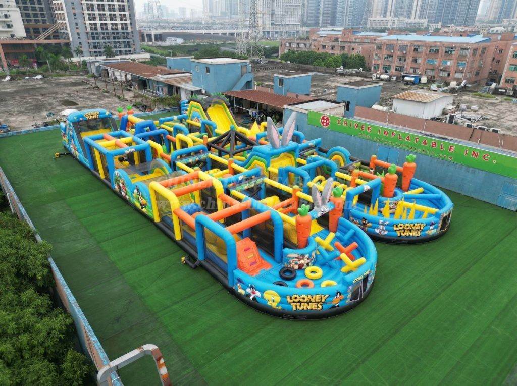 CR2-67 Looney Tunes Theme Challenging Run Giant Inflatable Obstacle Courses