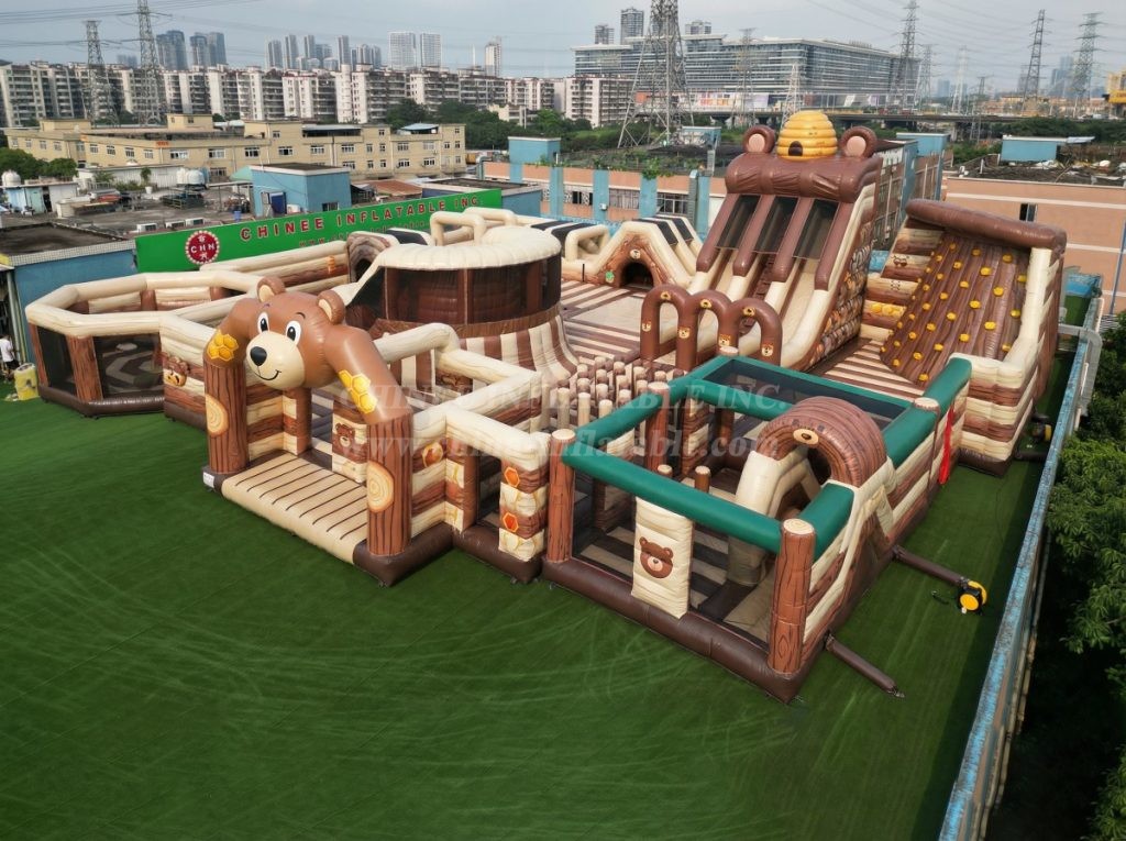 GF3-110 Bear Theme Inflatable Park