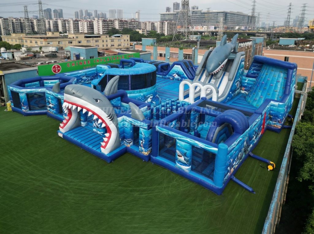 GF3-227 Shark Theme Inflatable Park