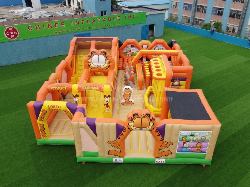 GF3-329 Garfield Theme Inflatable Park