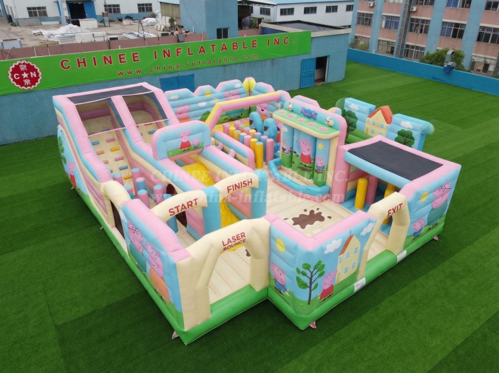 GF3-377 Peppa Pig Theme Inflatable Park