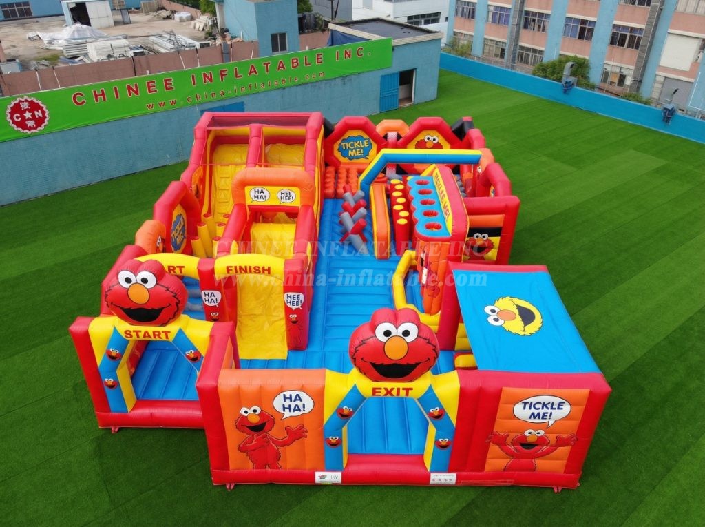GF3-425 Tickle Me Elmo Theme Inflatable Park