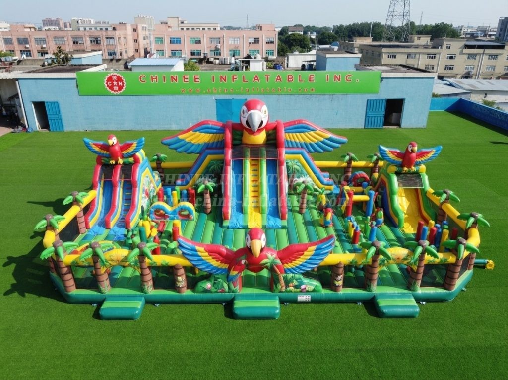 GF3-552 Parrot Theme Inflatable Park