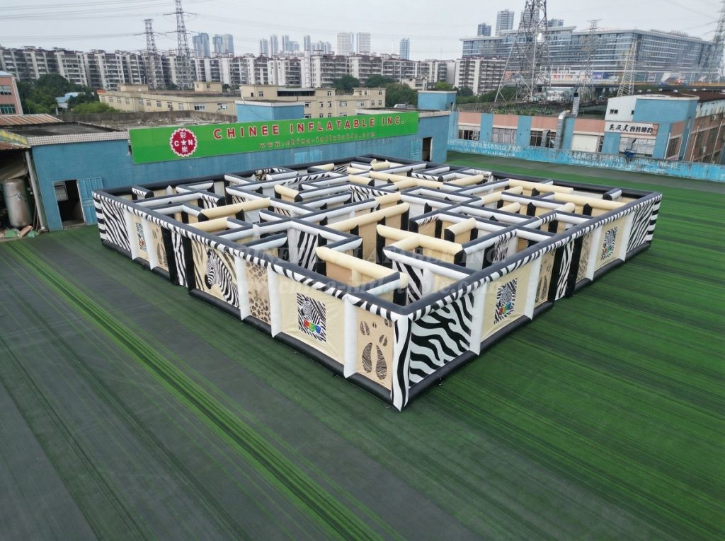 MAZE1-183 Zebra Theme Inflatable Maze