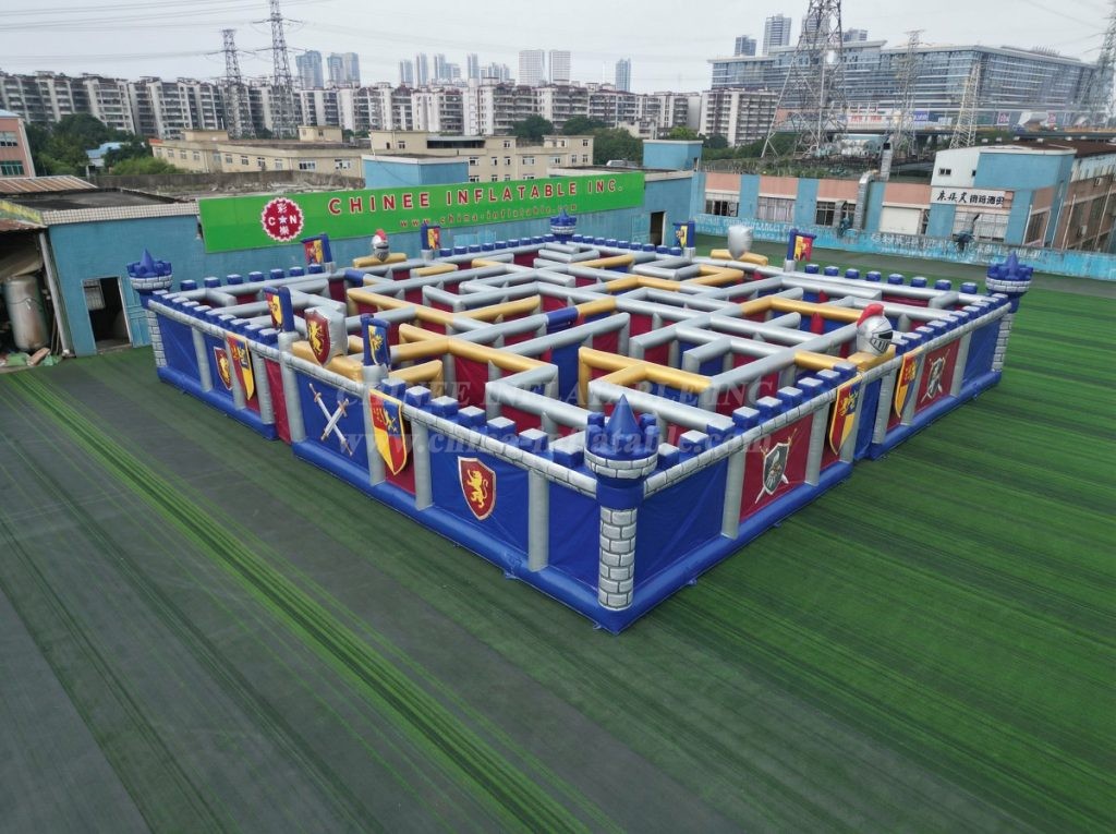MAZE1-79 Knight Theme Inflatable Maze