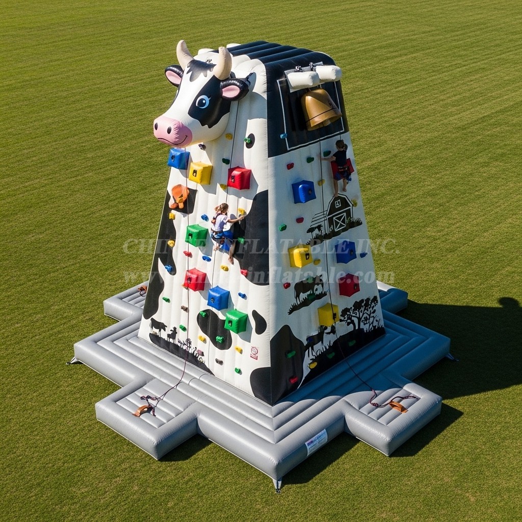 T11-4549 Cow Theme Inflatable Climbing Wall