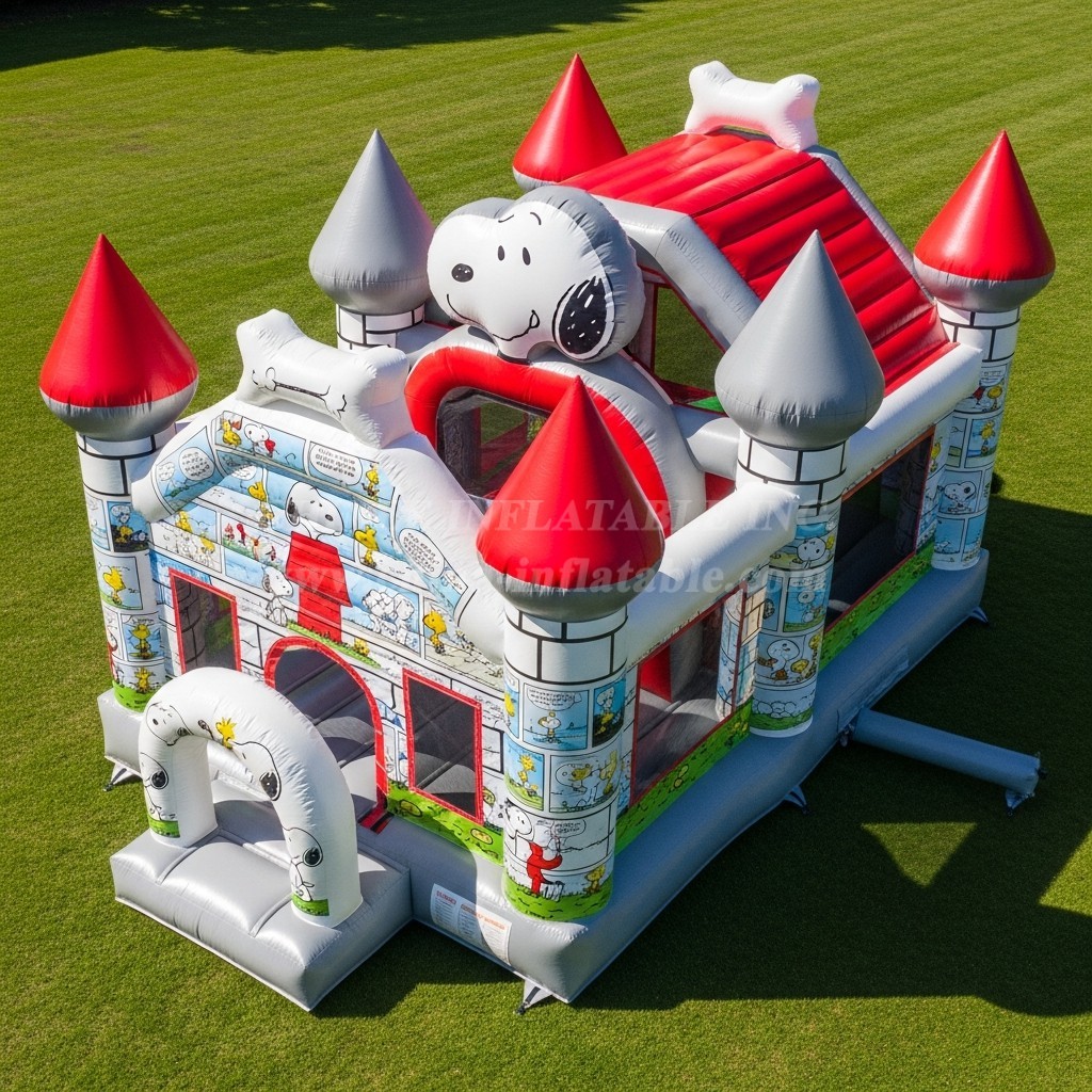 T5-2143 Snoopy Theme Inflatable Castles