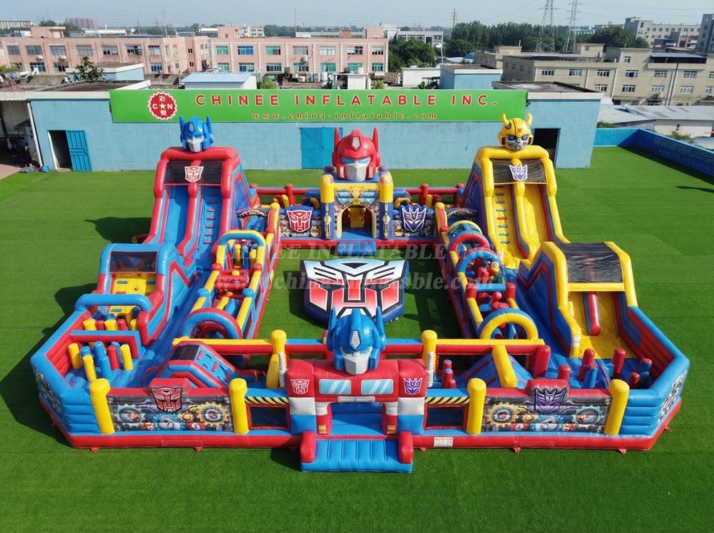 CR2-484 Transformers Theme Inflatable Challenging Run
