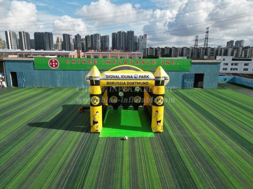 T11-7078 Borussia Dortmund Theme Inflatable Football Shoot Out Game