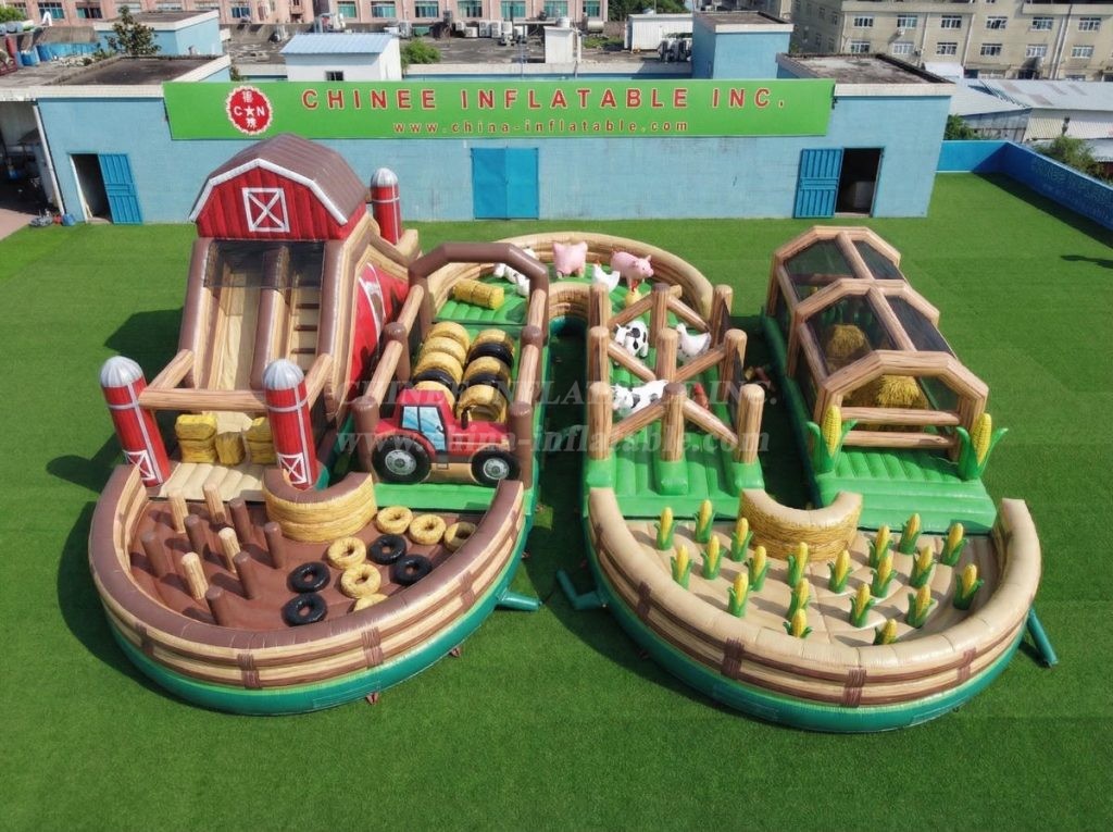 CR2-724 Farm Theme Ginat Inflatable Obstacle Courses Challenging Run
