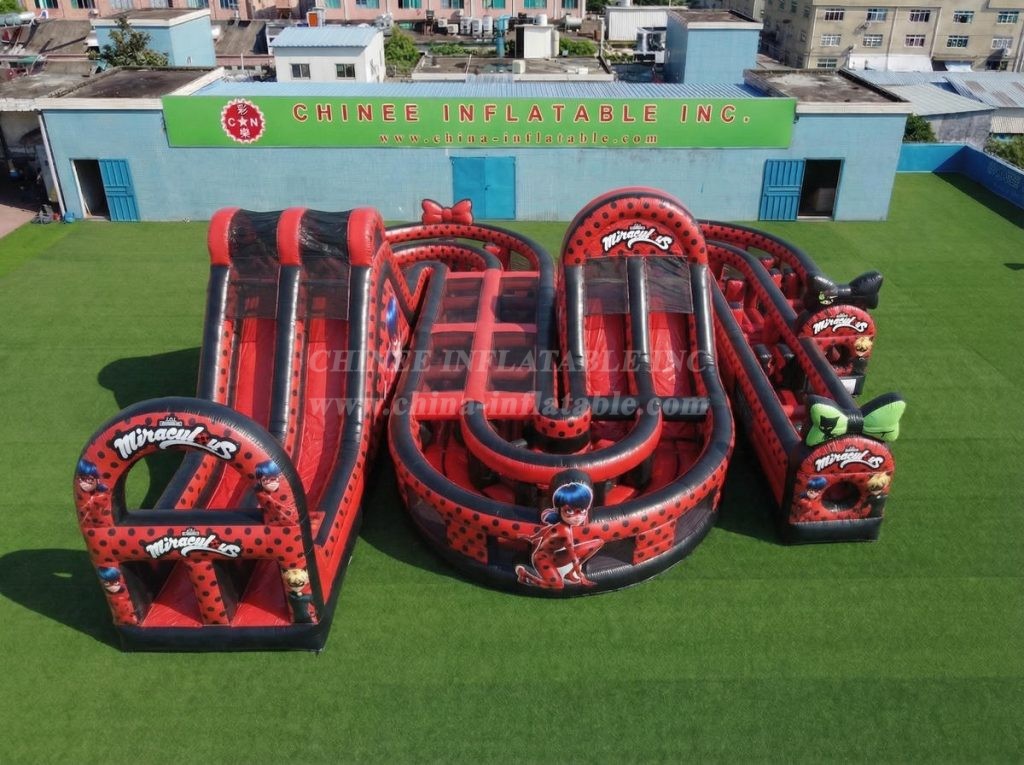 CR2-812 Miraculous Ladybug Theme Giant Inflatable Obstacle Courses Challenging Run
