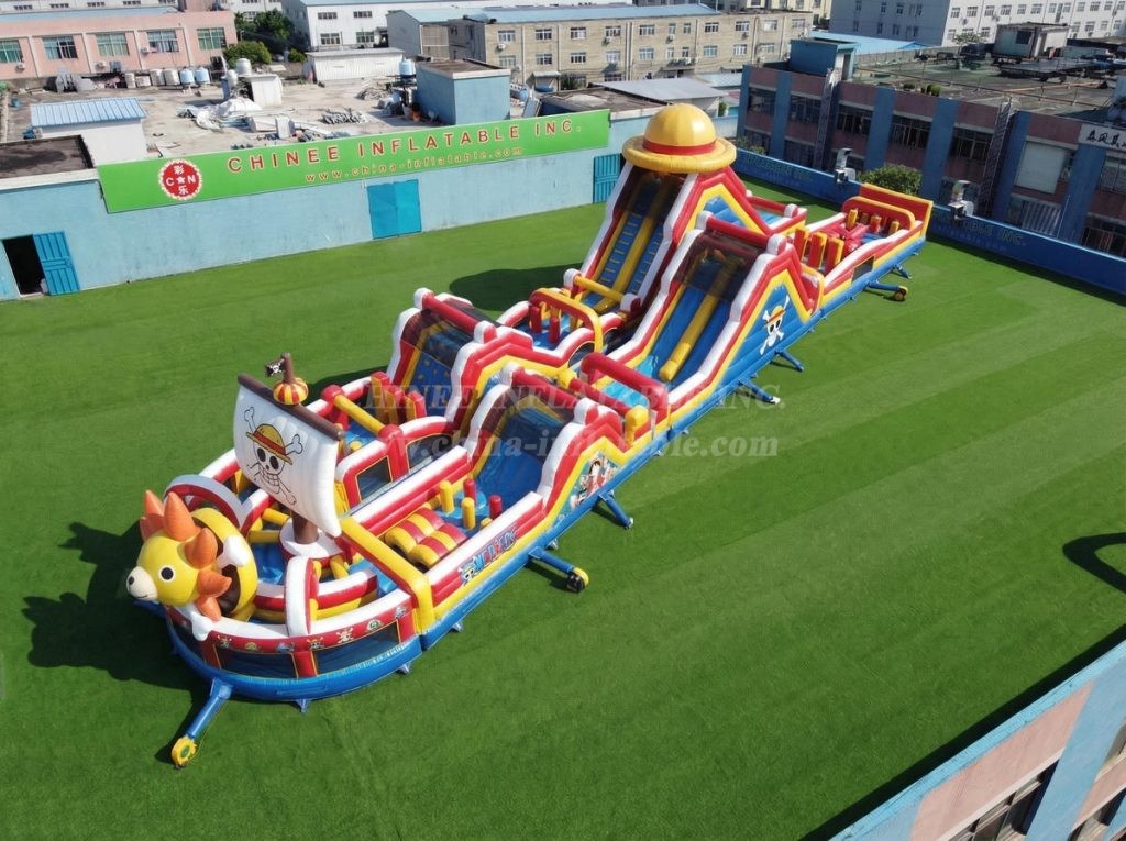 CR2-899 One Piece Theme Giant Obstacle Course Challenging Run