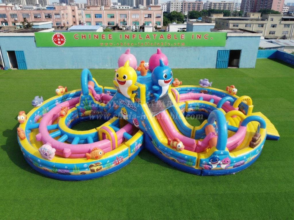 CR2-935 Baby Shark Theme Ginat Inflatable Obstacle Courses Challenging Run