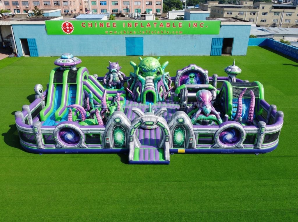 GF3-1184 Alien Theme Inflatable Funcity