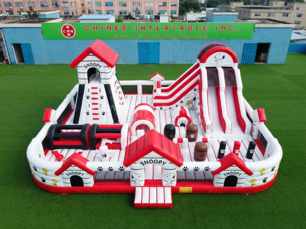 GF3-1266 Snoopy Theme Inflatable Funcity