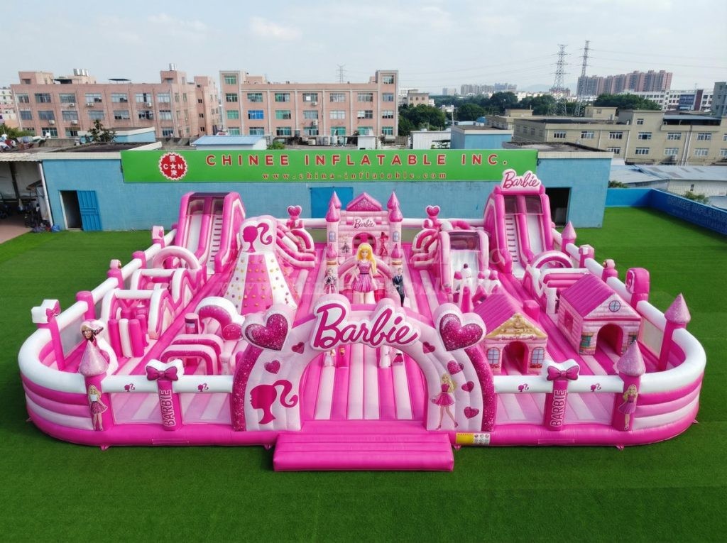 GF3-1303 Barbie Theme Inflatable Park