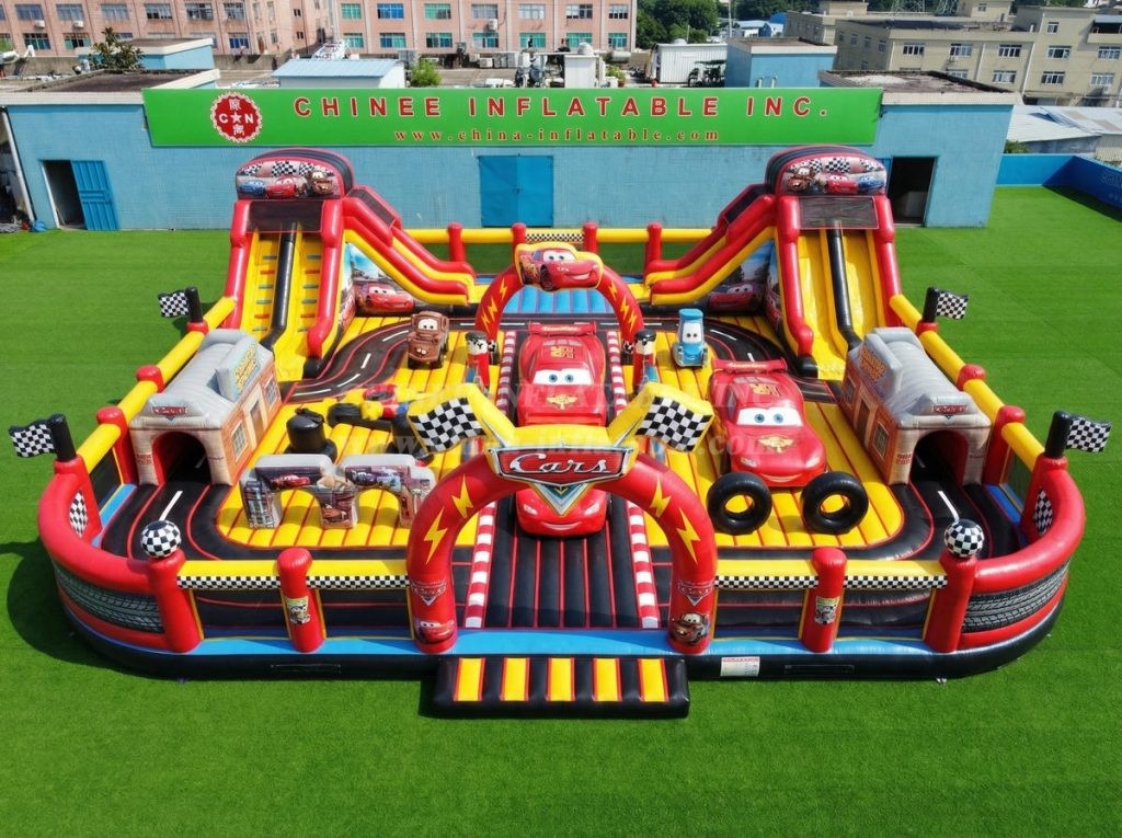 GF3-1316 Cars Theme Inflatable Park