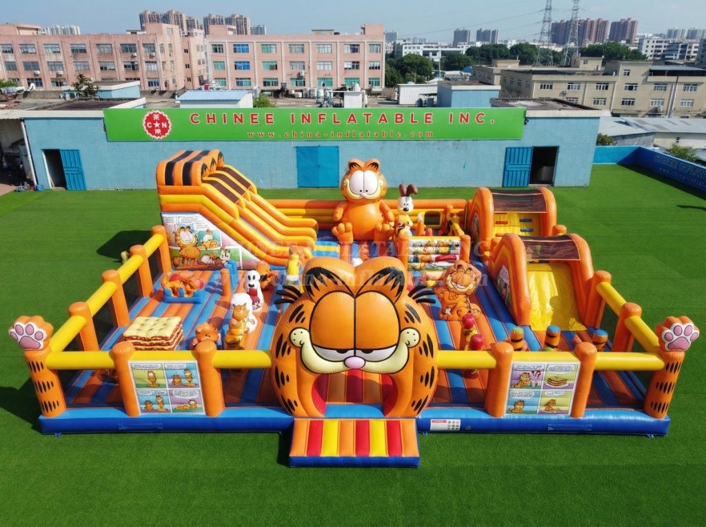GF3-1337 Garfield Theme Inflatable Park