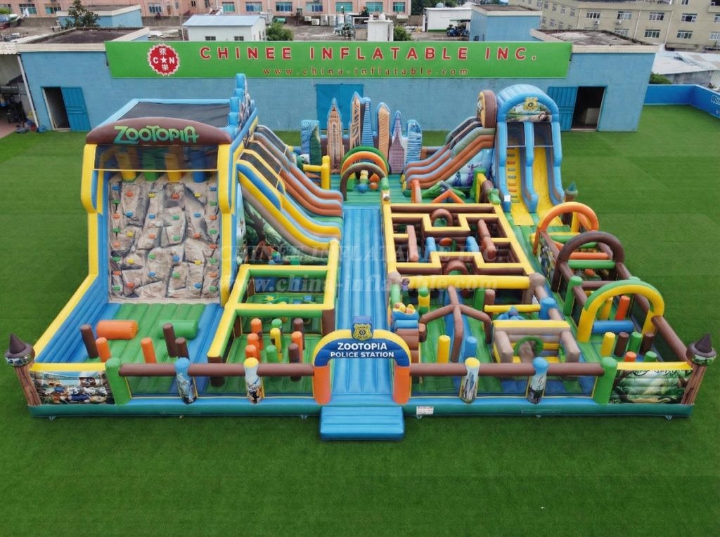 GF3-1423 Zootopia Theme Inflatable Park