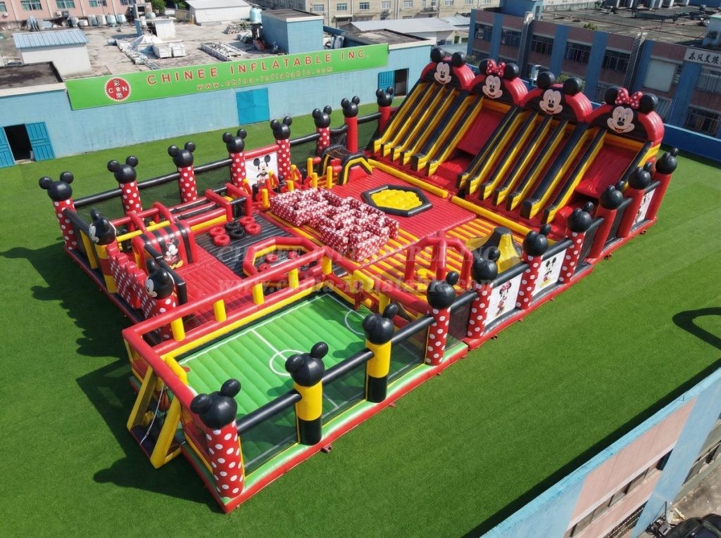 GF3-669 Mickey & Minnie Theme Giant Inflatable Park