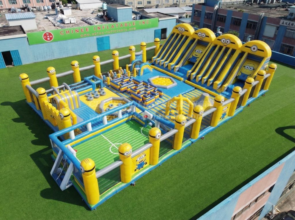 GF3-670 Minions Theme Giant Inflatable Park