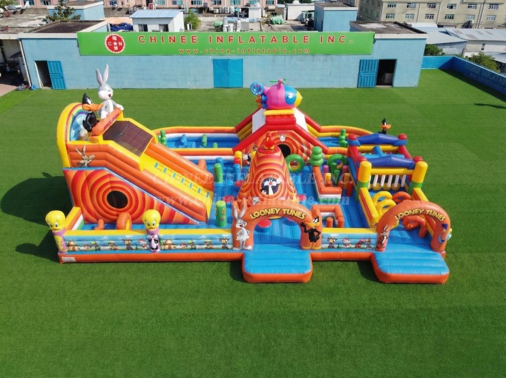 GF3-801 Looney Tunes Theme Inflatable Playground