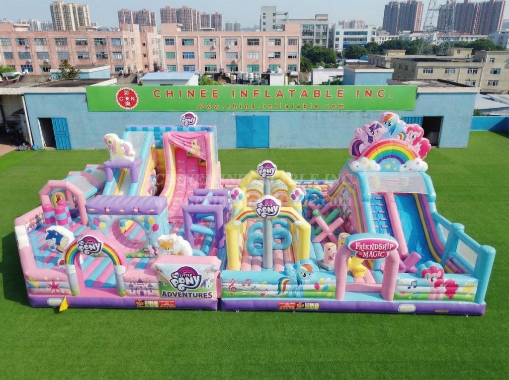 GF3-870 My Little Pony Theme Inflatable Park