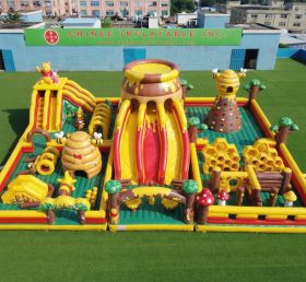 GF3-934 Winnie The Pooh Theme Inflatable Park