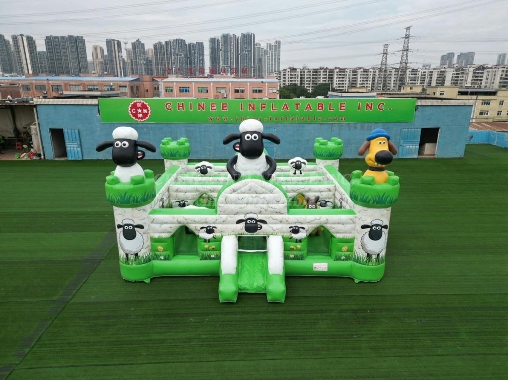 T5-3203 Shaun The Sheep Theme Inflatable Castle