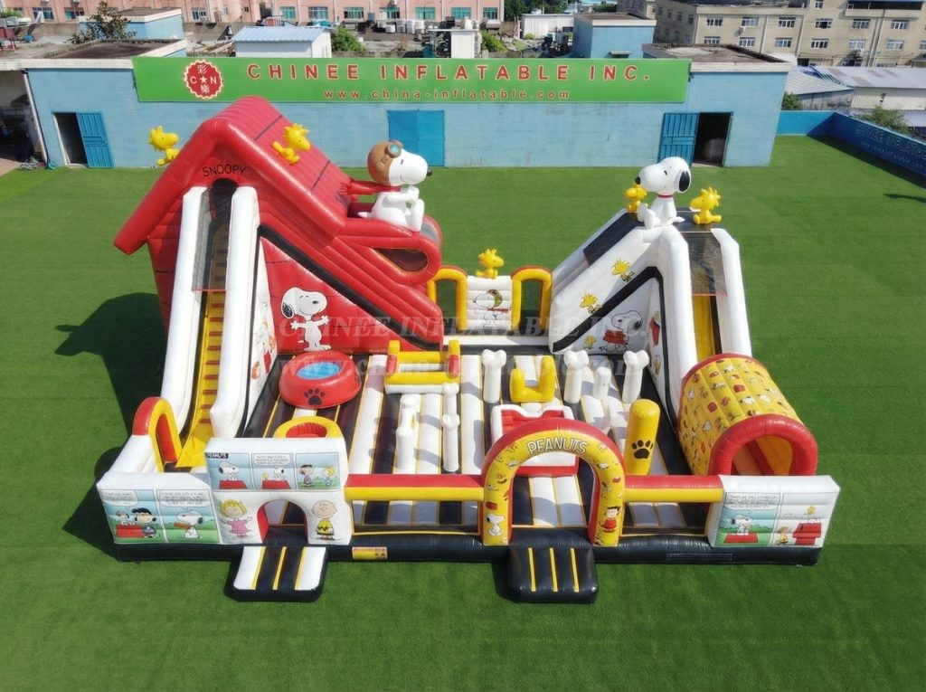 T6-7018 Snoopy Theme Inflatable Amusement