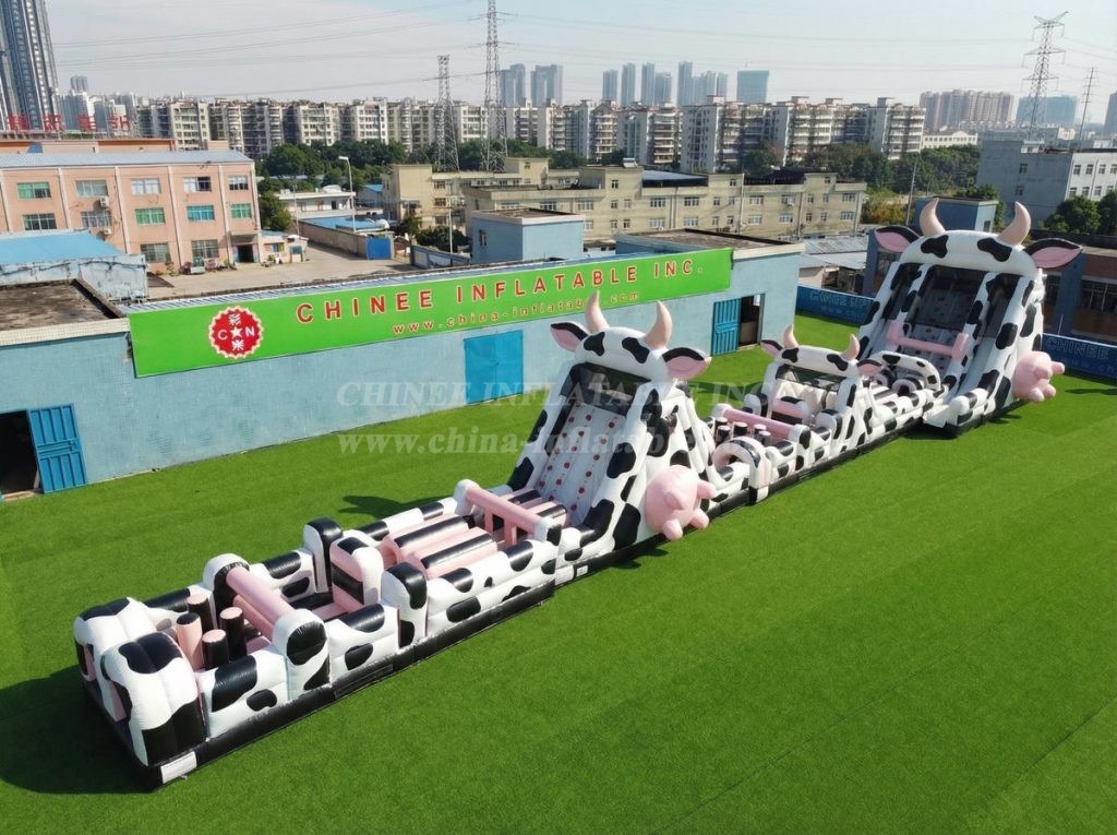 T7-4531 Cow Theme Infltable Obstacle Courses