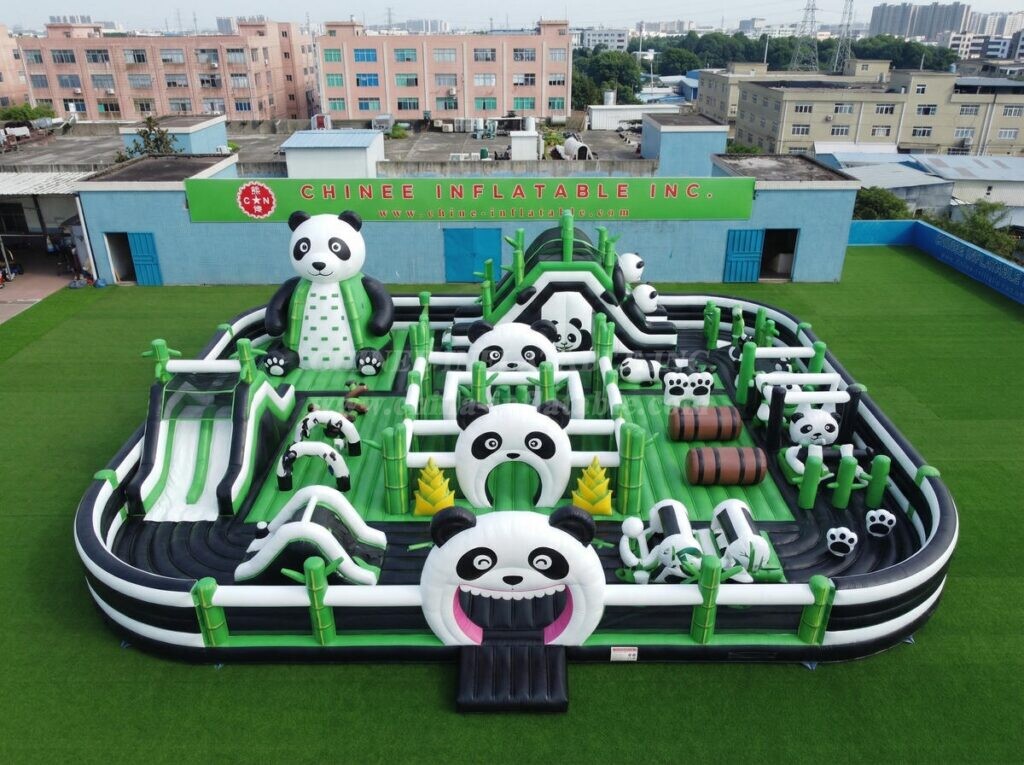 GF3-1548 Panda Theme Inflatable Park
