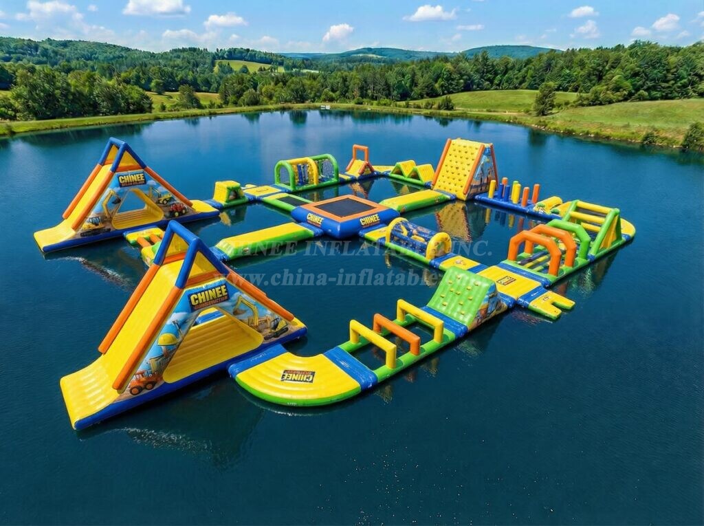 S669 Bob The Builder Theme Inflatable Water Park