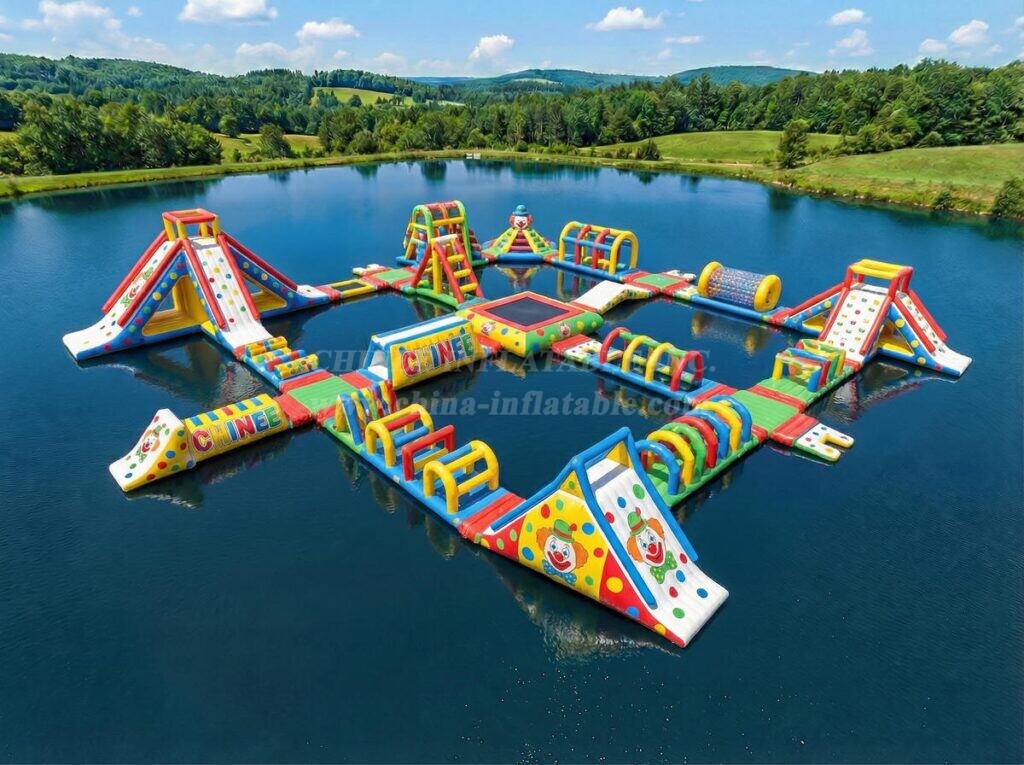 S673 Clown Theme Inflatable Water Park