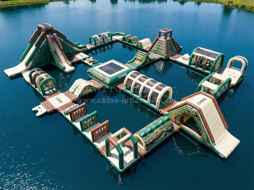 S676 Crocodile Theme Inflatable Water Park