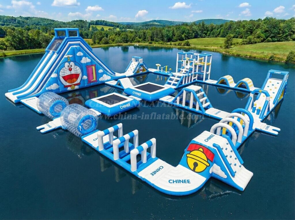 S679 Doraemon Theme Inflatable Water Park