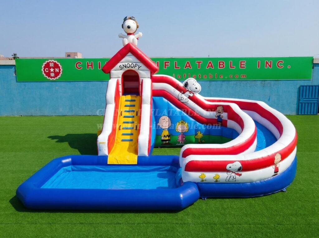 T8-6205 Snoopy Theme Inflatable Water Slide