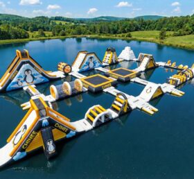 S735 Penguin Theme Inflatable Water Park