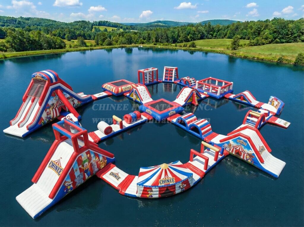 S767 Circus Theme Inflatable Water Park