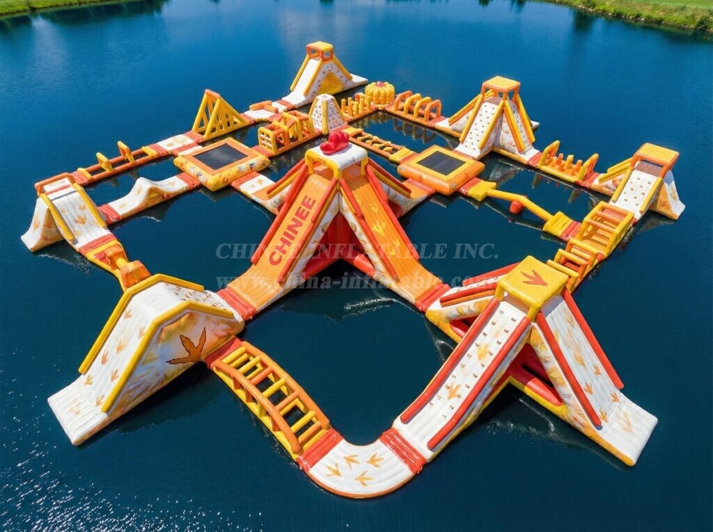 S843 Chicken Theme Inflatable Water Park